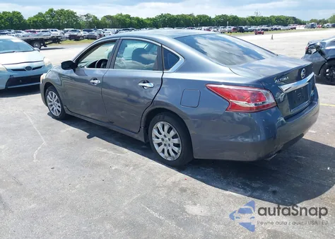 2013 Nissan Altima 2.5 S из США, поврежденный, VIN 1N4AL3AP5DC266410